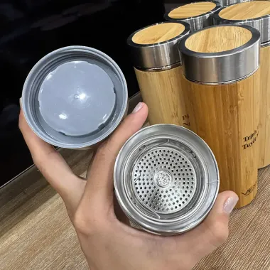 BÌNH GIỮ NHIỆT VỎ TRE KHẮC LOGO THEO YÊU CẦU