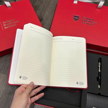 BỘ QUÀ TẶNG DOANH NGHIỆP IN LOGO - SỔ TAY, BÚT KÝ, HỘP NAMECARD