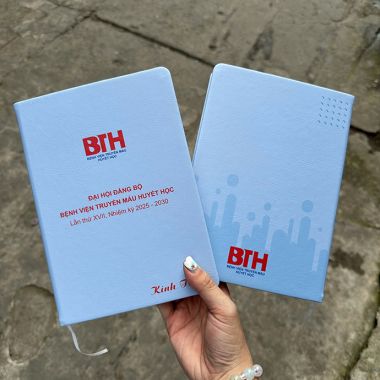 BỘ QUÀ TẶNG SỔ TAY VÀ BÚT KIM LOẠI IN LOGO