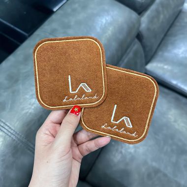 LÓT LY VẢI NỈ THÊU LOGO