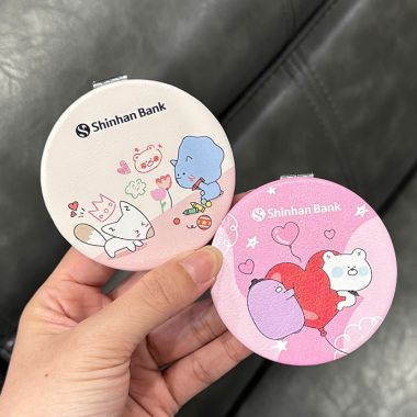 GƯƠNG MINI DỄ THƯƠNG IN LOGO - PHỤ KIỆN TRANG ĐIỂM