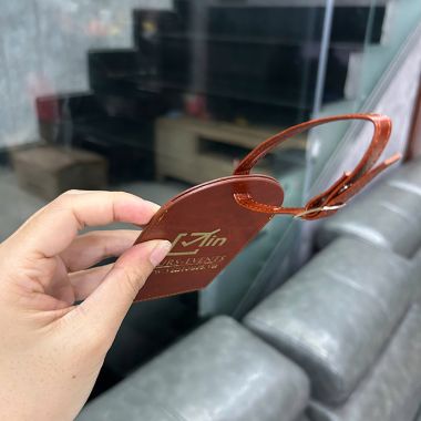 THẺ TREO HÀNH LÝ DU LỊCH IN LOGO – QUÀ TẶNG DOANH NGHIỆP SANG TRỌNG VÀ THIẾT THỰC