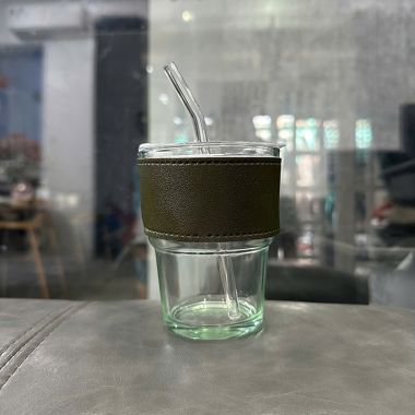 LY THỦY TINH BỌC DA NÂU- XANH IN LOGO THEO YÊU CẦU