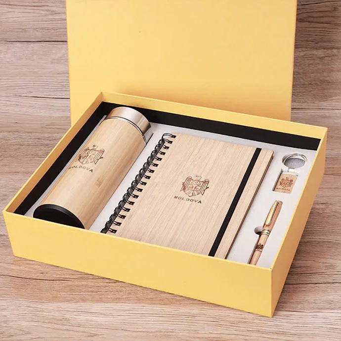 BỘ QUÀ TẶNG THÂN THIỆN MÔI TRƯỜNG - CHẤT LIỆU TRE BỀN ĐẸP, SANG TRỌNG