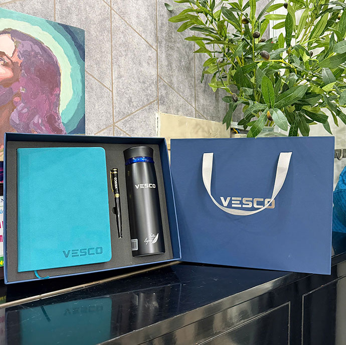 BỘ QUÀ TẶNG SỔ TAY VÀ BÌNH GIỮ NHIỆT IN LOGO - SET QUÀ TẶNG DOANH NGHIỆP SANG TRỌNG