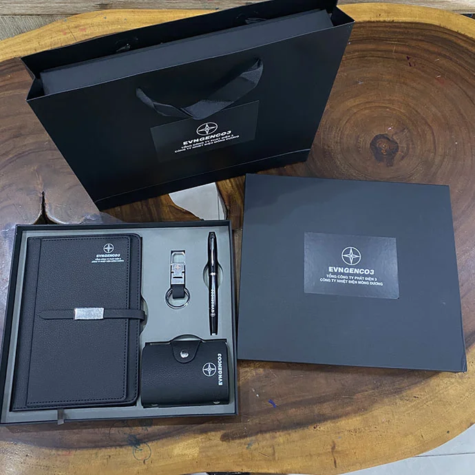 BỘ GIFT 4 MÓN SANG TRỌNG IN LOGO CÔNG TY NHIỆT ĐIỆN MÔNG DƯƠNG