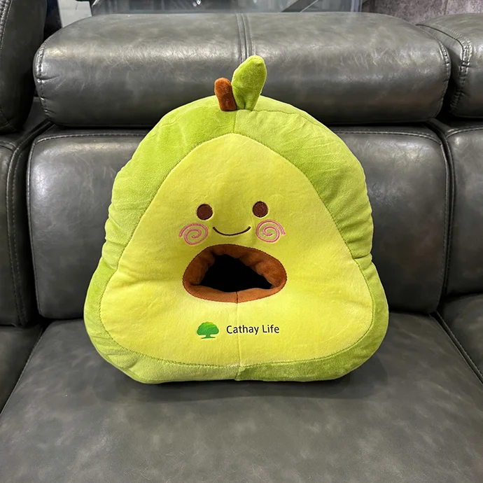 GỐI BÔNG HÌNH TRÁI BƠ THÊU LOGO - QUÀ TẶNG THƯƠNG HIỆU ĐỘC ĐÁO