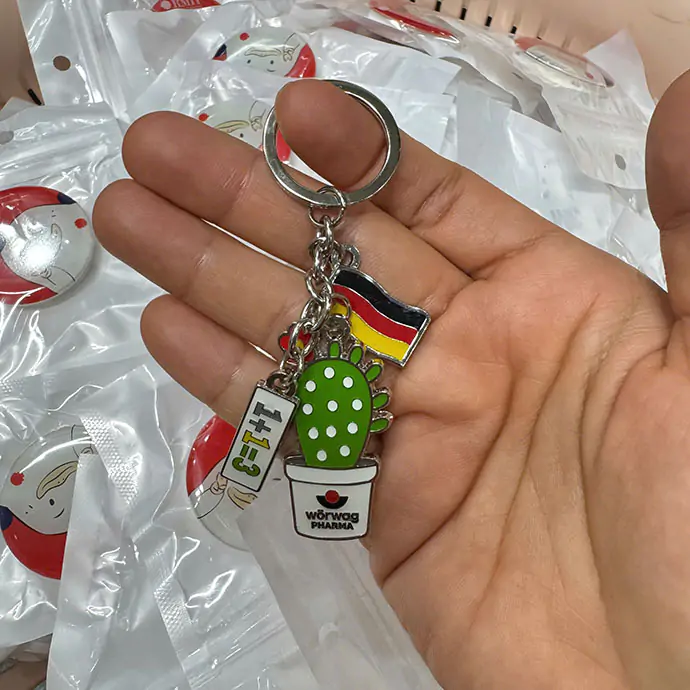 MÓC KHÓA KIM LOẠI IN LOGO - QUÀ TẶNG DOANH NGHIỆP CAO CẤP, TĂNG NHẬN DIỆN THƯƠNG HIỆU