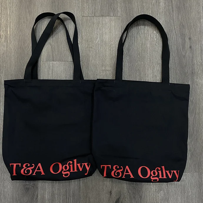 TÚI CANVAS MÀU ĐEN IN LOGO T&A OGILVY