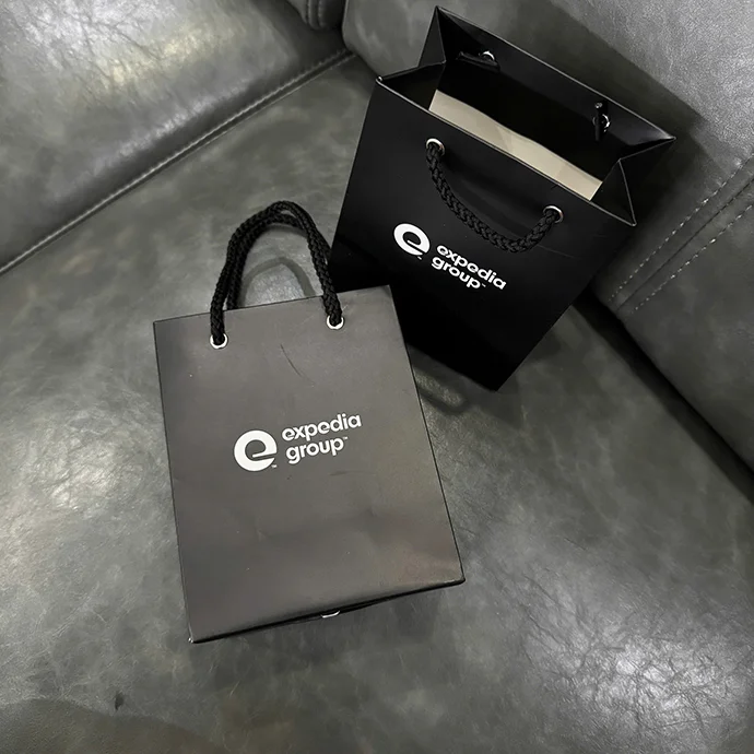 TÚI GIẤY IN LOGO THEO YÊU CẦU