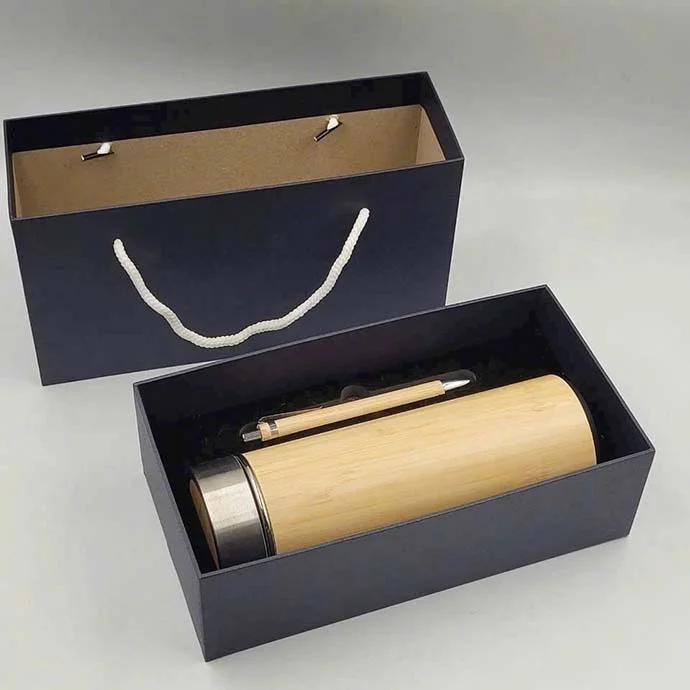 BỘ QUÀ TẶNG BÌNH ỐNG TRE KÈM BÚT TRE IN LOGO THEO YÊU CẦU