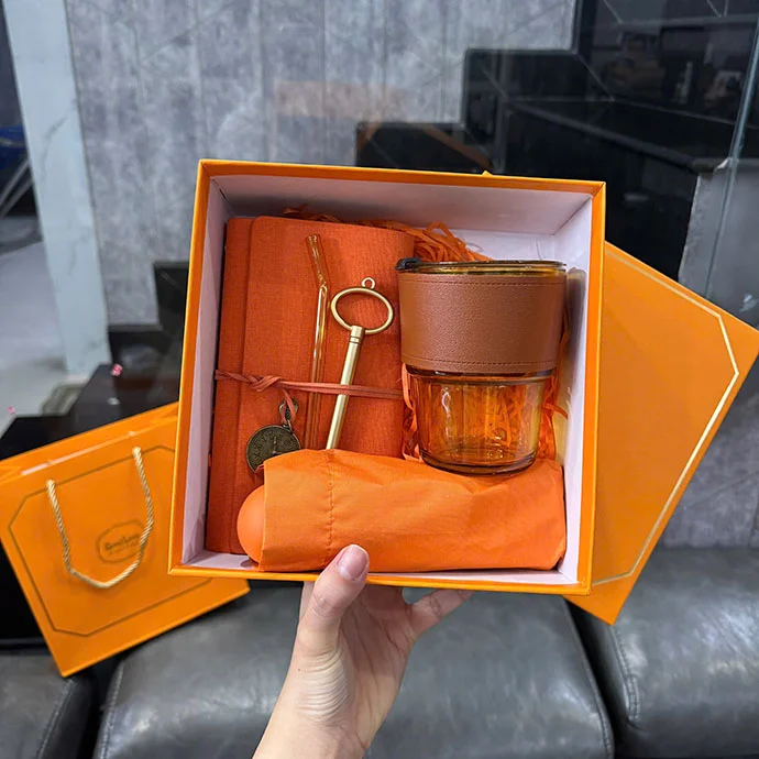 BỘ QUÀ TẶNG DÙ SỔ LY BÚT IN LOGO THEO YÊU CẦU