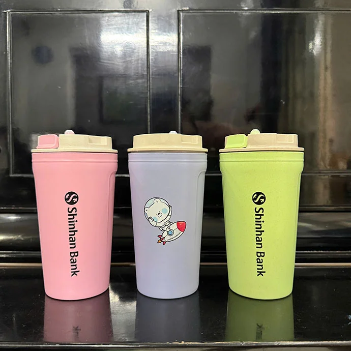 BÌNH NƯỚC NHỰA LÚA MẠCH IN LOGO THEO YÊU CẦU