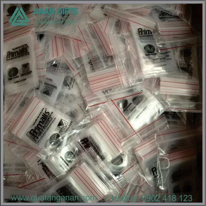 TÚI ZIPPER VIỀN ĐỎ